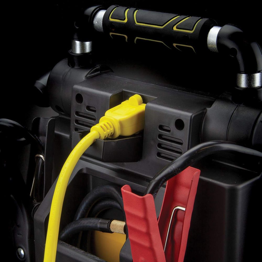 STANLEY USB port hub powers multiple devices simultaneously