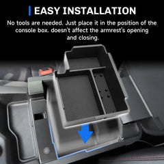 SXCY Explorer tray helps reduce clutter for a calmer, more focused drive