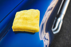 In-use Eagle Edgeless 500 detailing action demonstrates efficient product pickup and controlled buffing