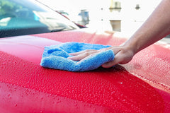 The Rag Company Eagle Edgeless 500-3Pack on a car panel for a smooth finish.