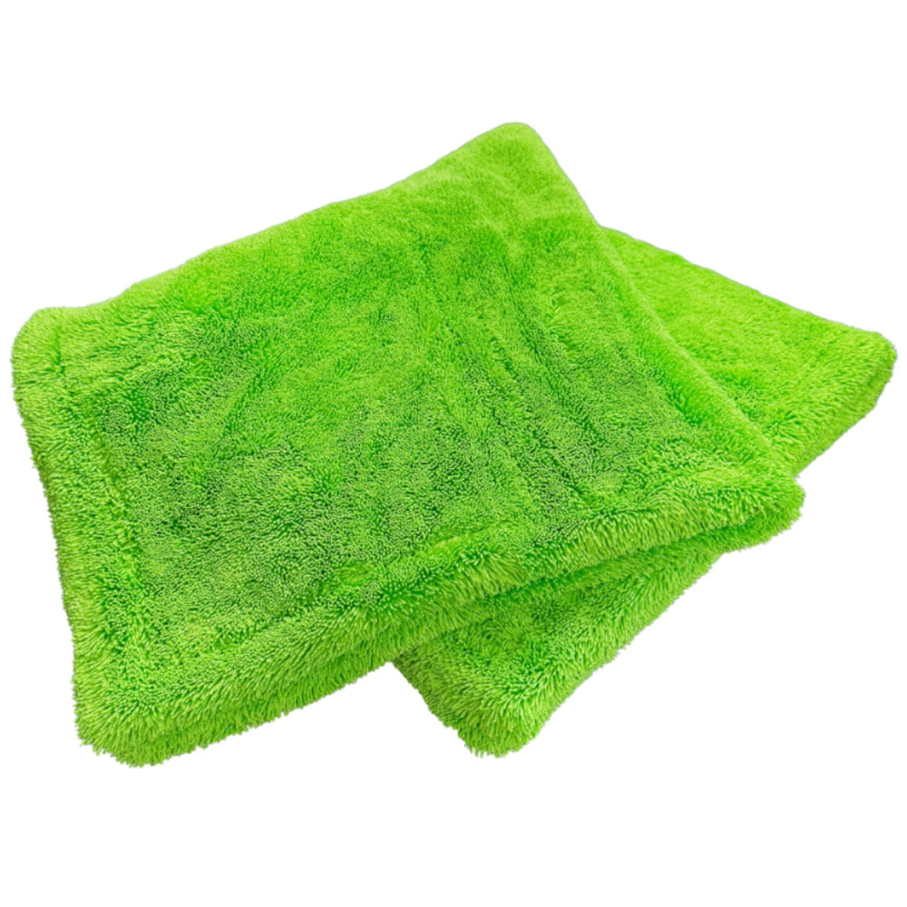 THOR GOAT 1800 Drying Towel showing plush glide across surfaces.