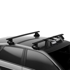 Thule AirScreen XT black finish on roof rack reduces drag.