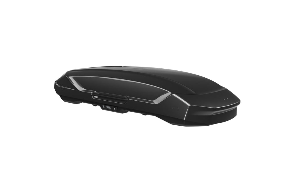 Thule Motion 3 XXL roof box front view with aerodynamic nose for reduced drag.