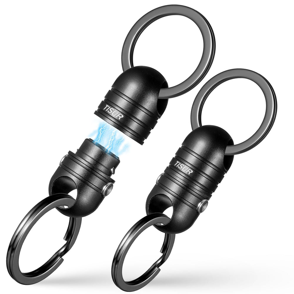 TISUR quick release keychain showing magnetic detachment for fast car-key swaps.