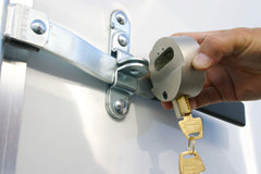 TRIMAX THP2XL durable metal body provides rugged trailer protection.
