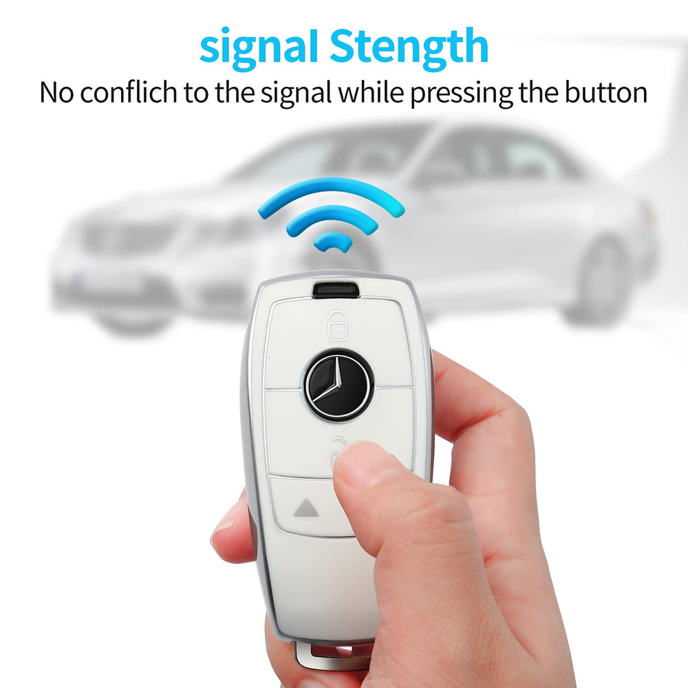 Tukellen Mercedes-Benz key fob cover in use shows an easy fit.