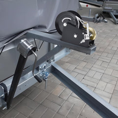 VEVOR boat trailer use makes loading smoother and more predictable.