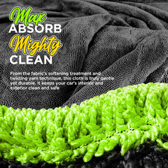 VIGORSHINE microfiber towel delivering streak-free drying after washing the car