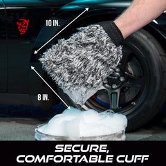 VIKING mitt with overlock seams emphasizes durability for repeat use.
