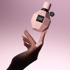 Bright orange blossom note in Viktor&Rolf Flowerbomb Extreme fragrance