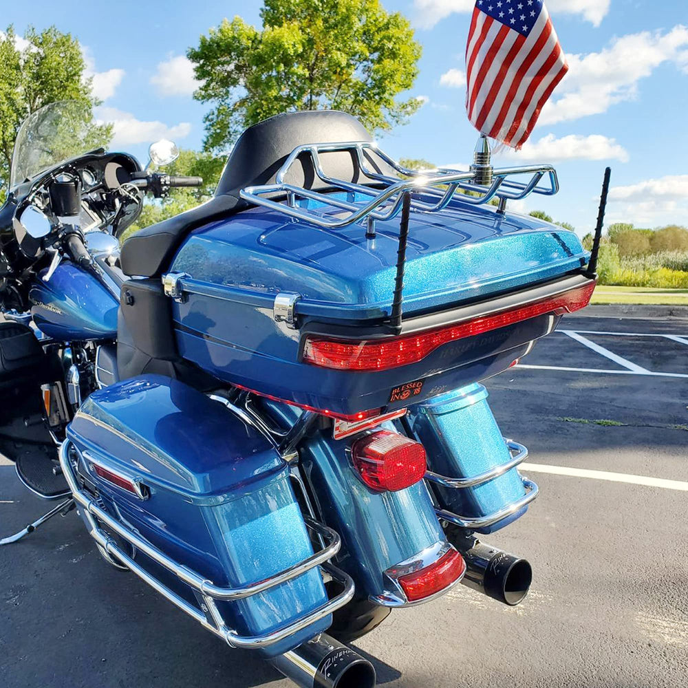 VOFONO Harley antenna installation by hand, 30-second tool-free replacement