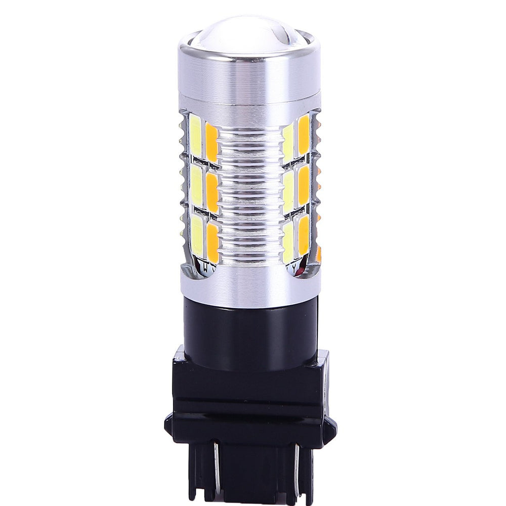 Vouke projector beam switchback design for crisp illumination