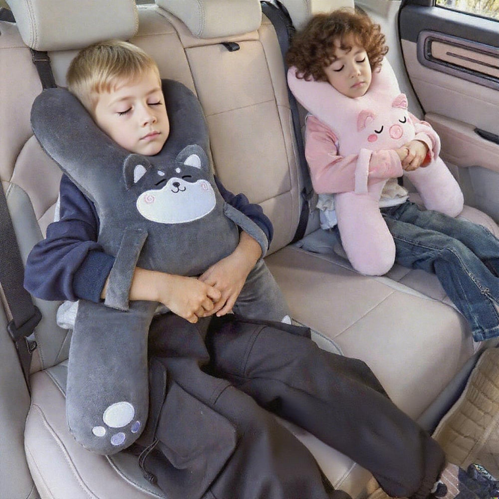 WASTROYAL dog-design car pillow offers friendly comfort during road trips.
