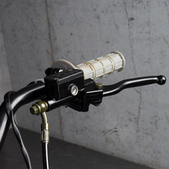 WEIYINGSI packaging shows quality control and ready-to-install kit for riders.