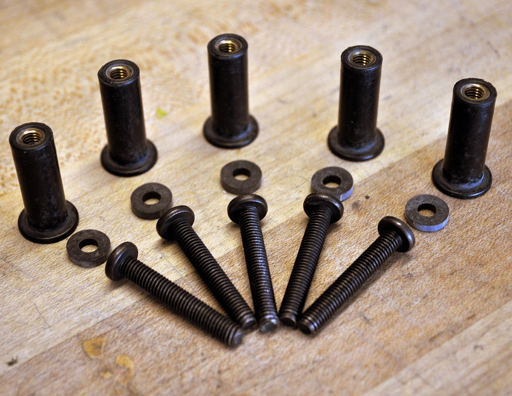 Wellnuts Harley windshield kit assembly showing EPDM seal for weather resistance