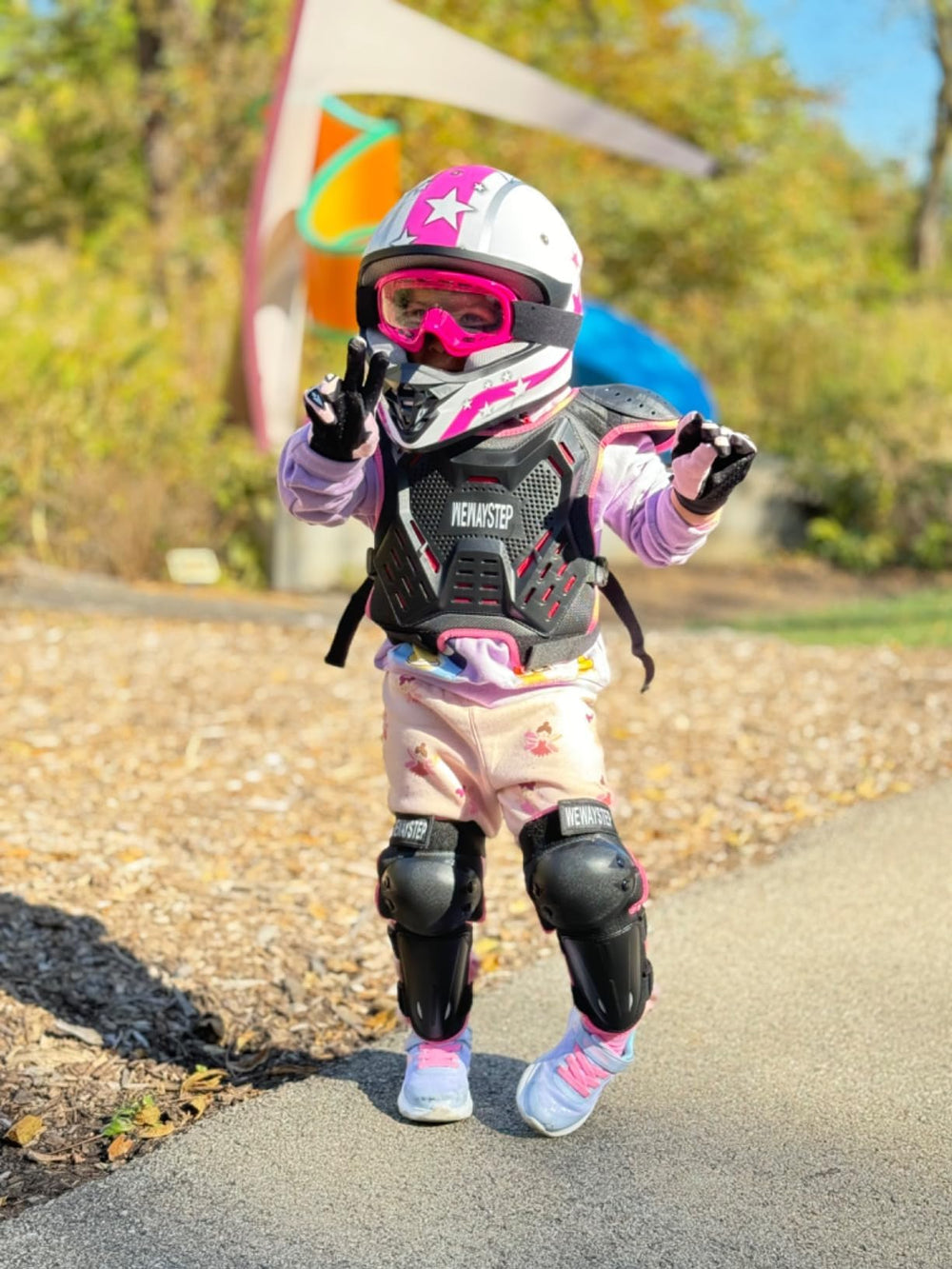 WEWAYSTEP breathable shell keeps young riders cool