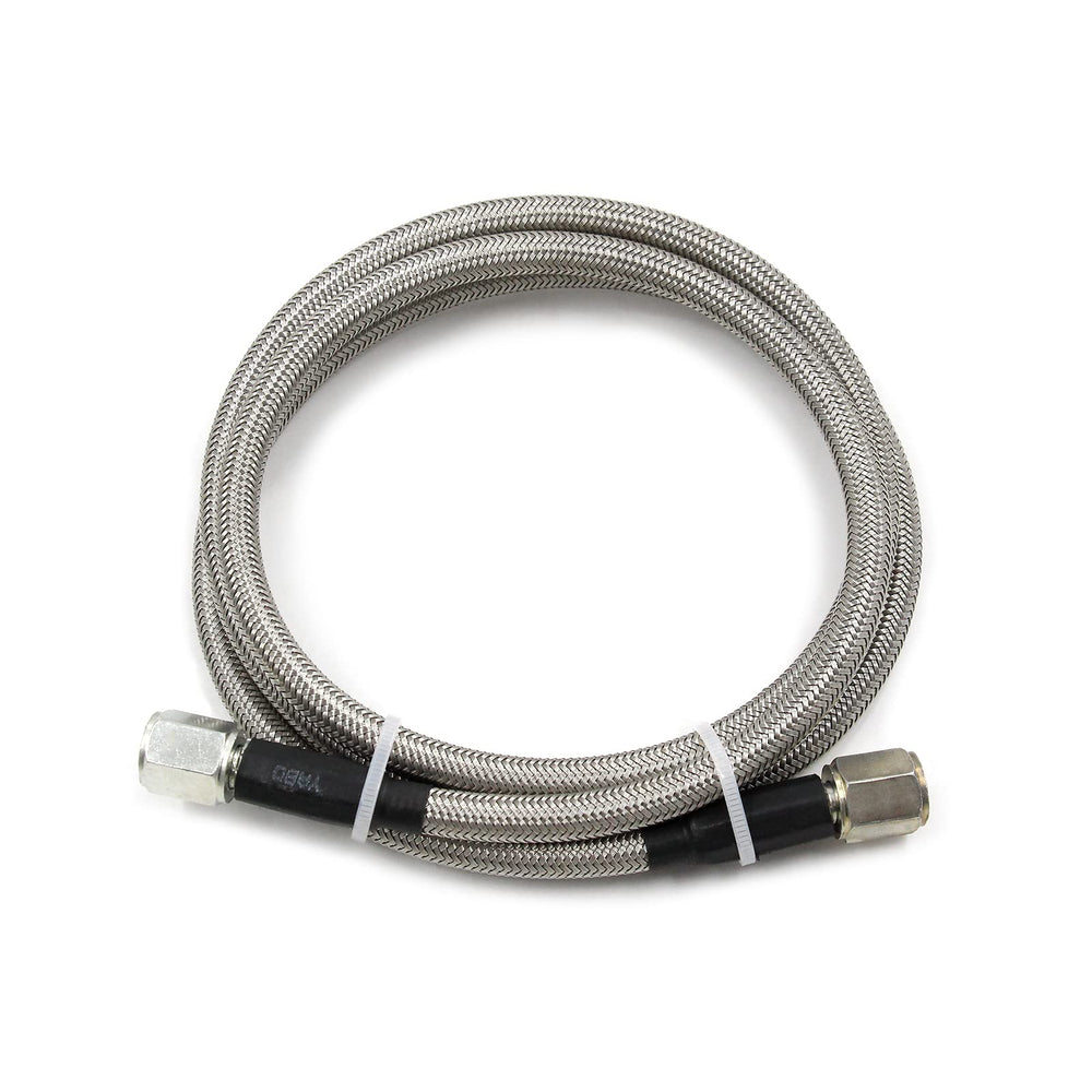 WnSEu oil line routing demonstrates installation flexibility in a compact engine bay.