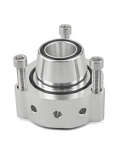Wujexuhe BOV spacer on Passat Mk2 enhances turbo seal and throttle response.