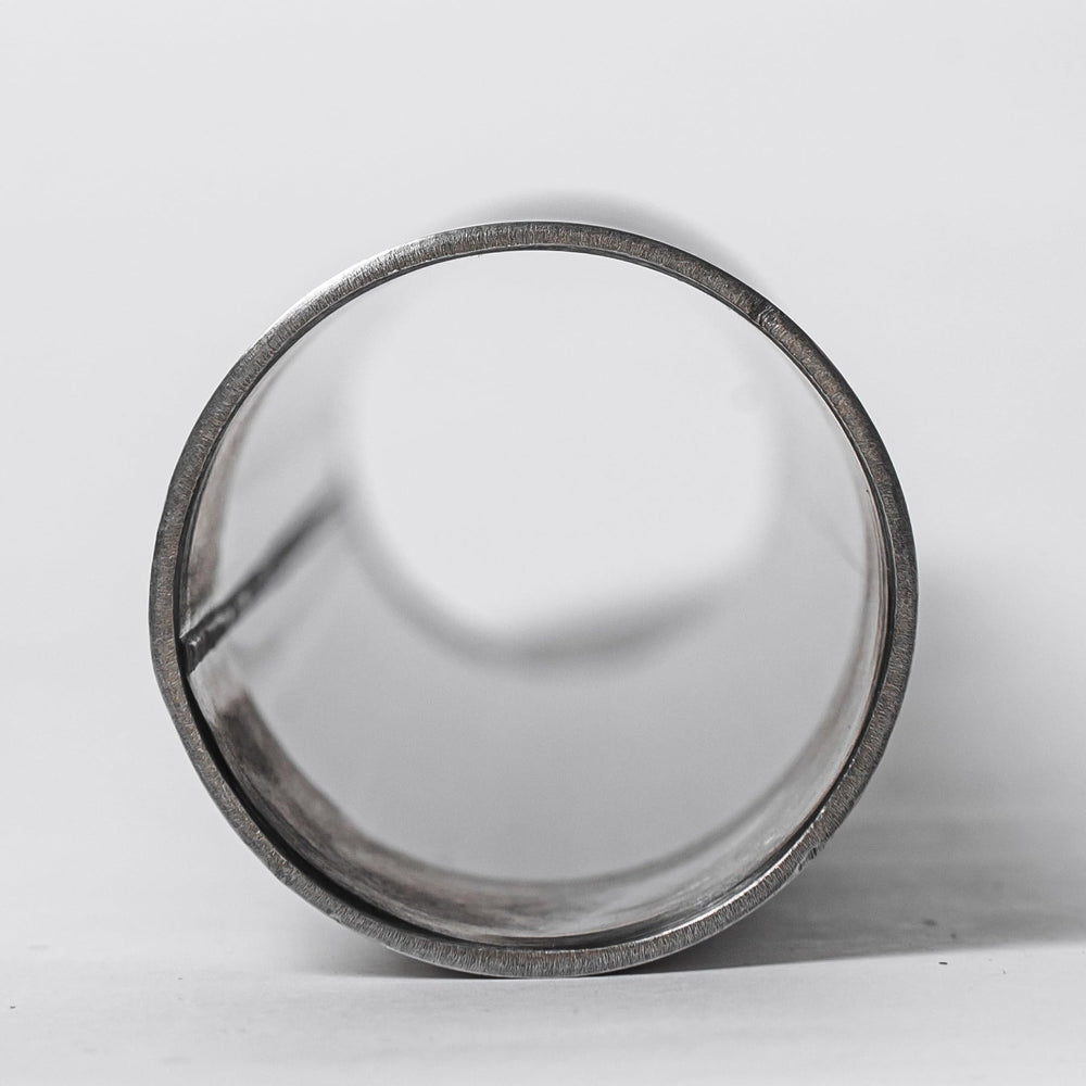 XinDeLeiHuan polished exterior adds appearance while resisting oxidation.