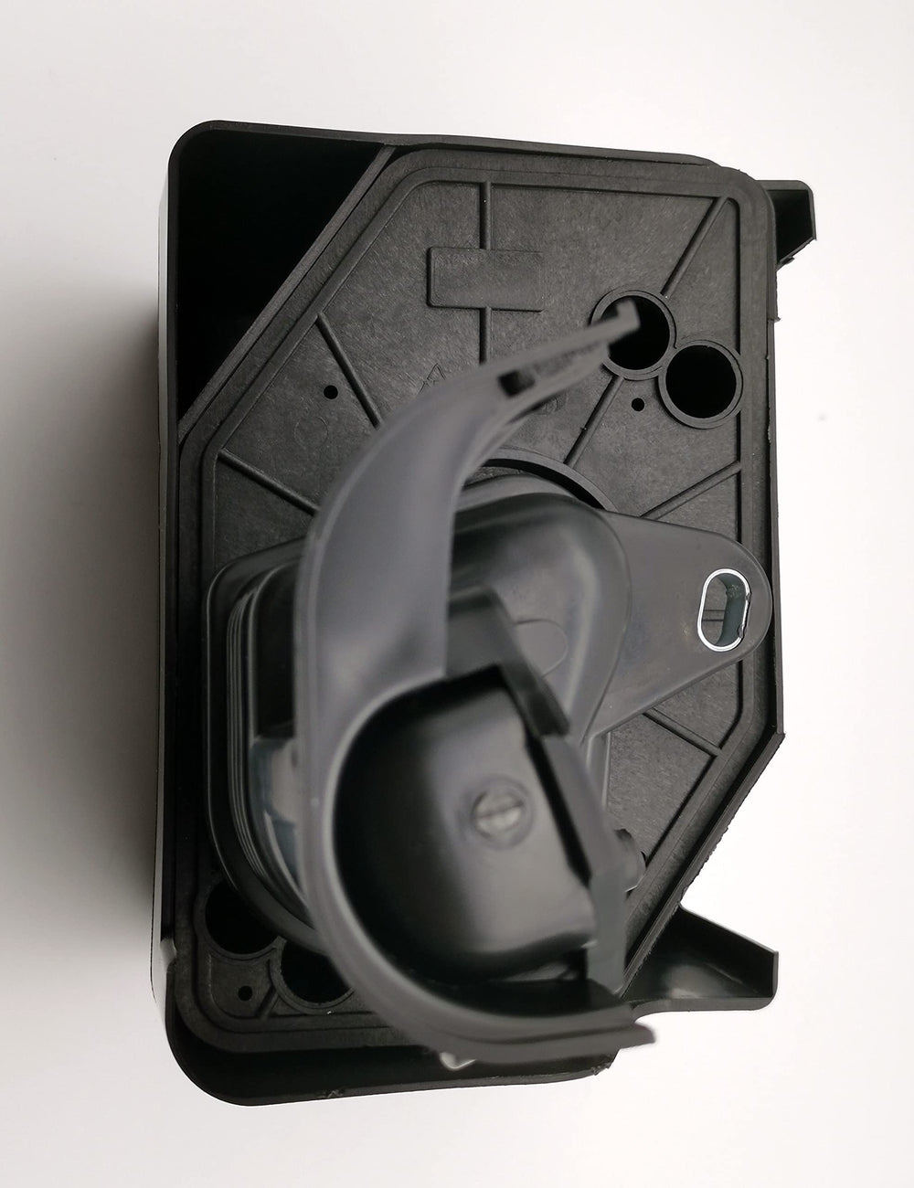 Included extra AF ZE30 element for convenient replacement.
