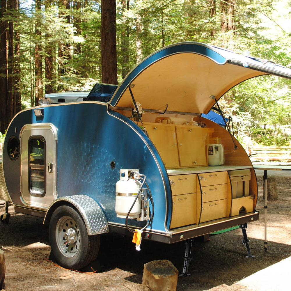 Yesland camper jacks help keep gear steady during setup.