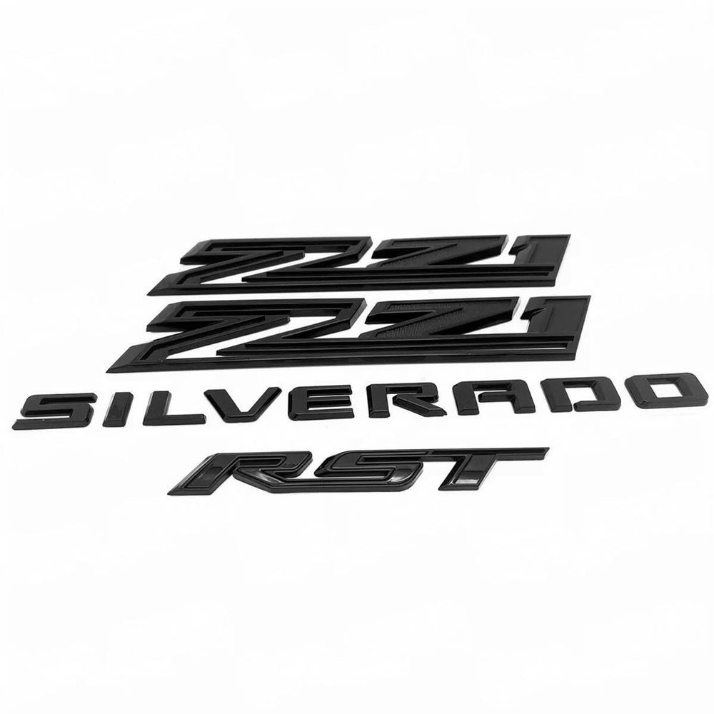 Yoaoo Silverado Plus RST emblem close-up with bold contrast