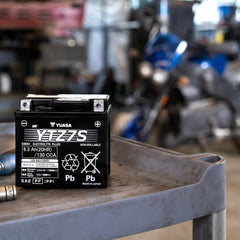 Yuasa YUAM727ZS AGM close-up, reinforced separators resist vibration for longer life.
