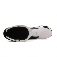 Zeozoom racing-style boots suitable for sport riding and city commuting.