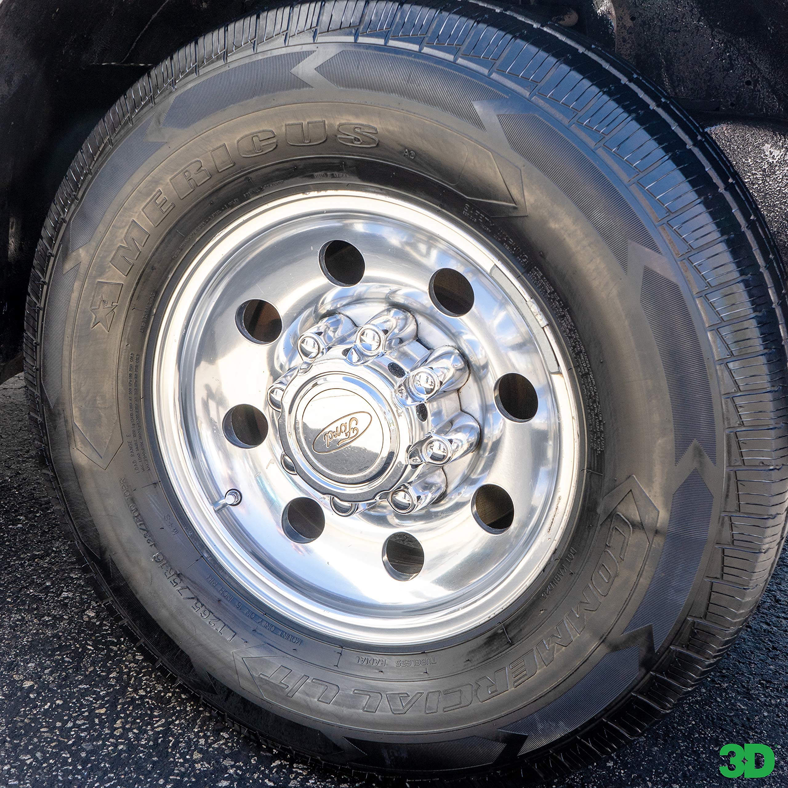 Sunlit side-by-side showing lasting shine with 3D Ultra Protectant
