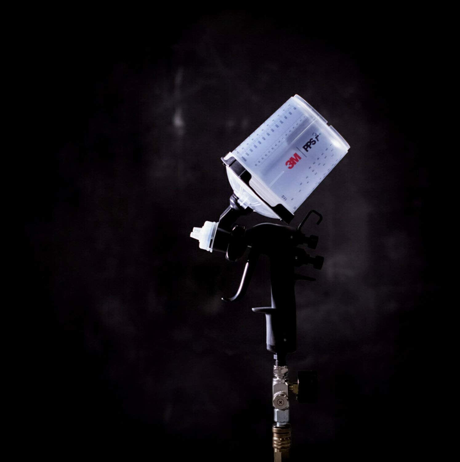 3M Air Control Valve enables precise paint flow and steady spray.