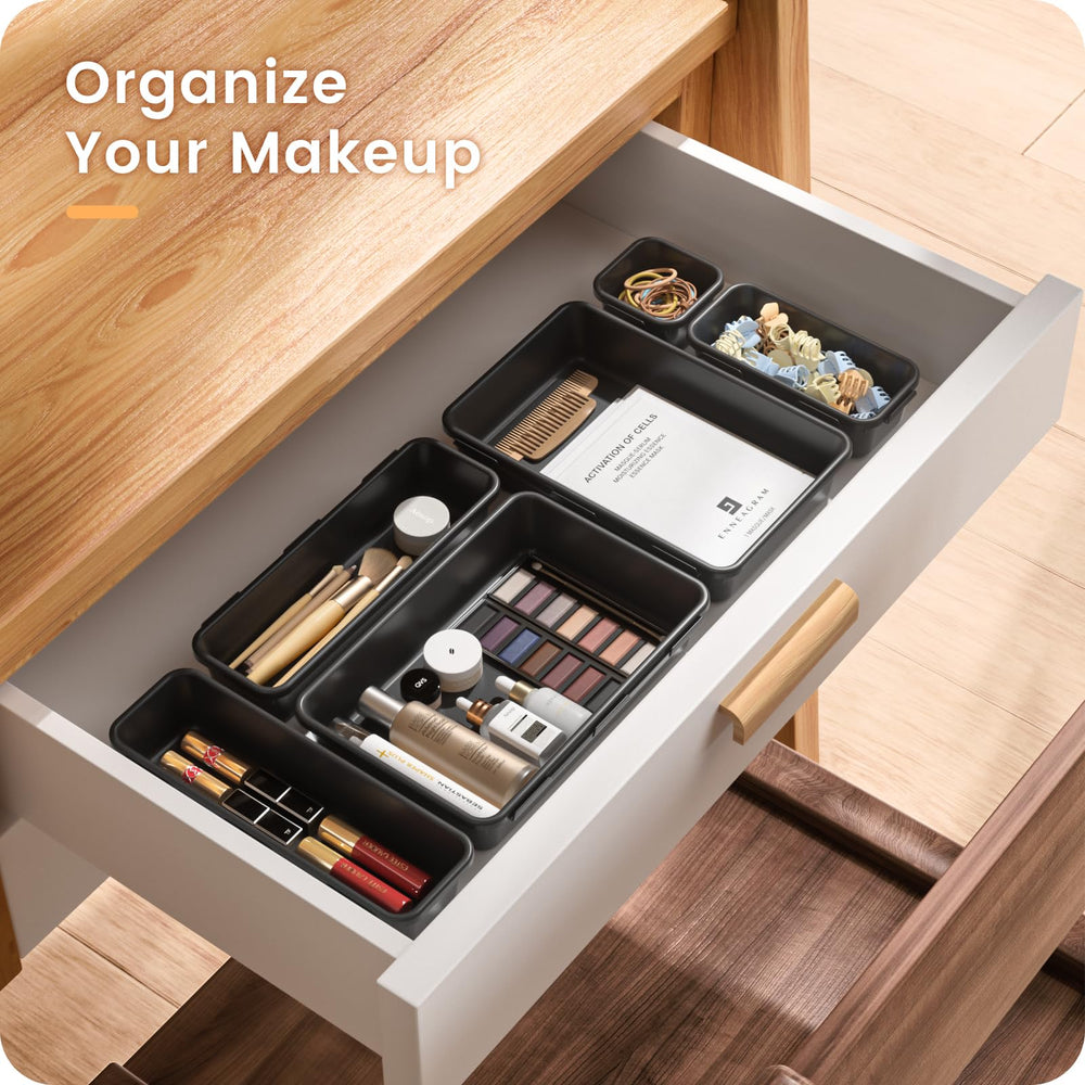 A-LuGei makeup storage inside the drawer keeps lipsticks and brushes separate and ready.