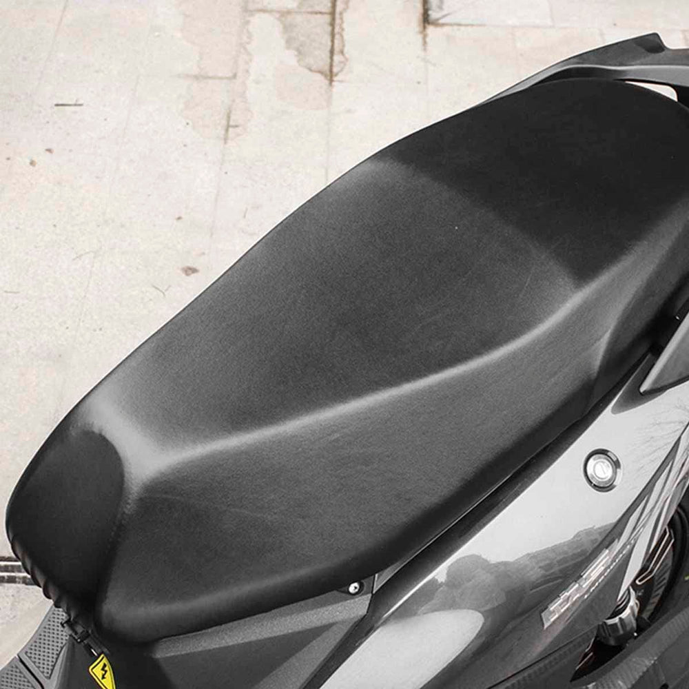 Abizarch seat cover easy-clean surface for quick maintenance