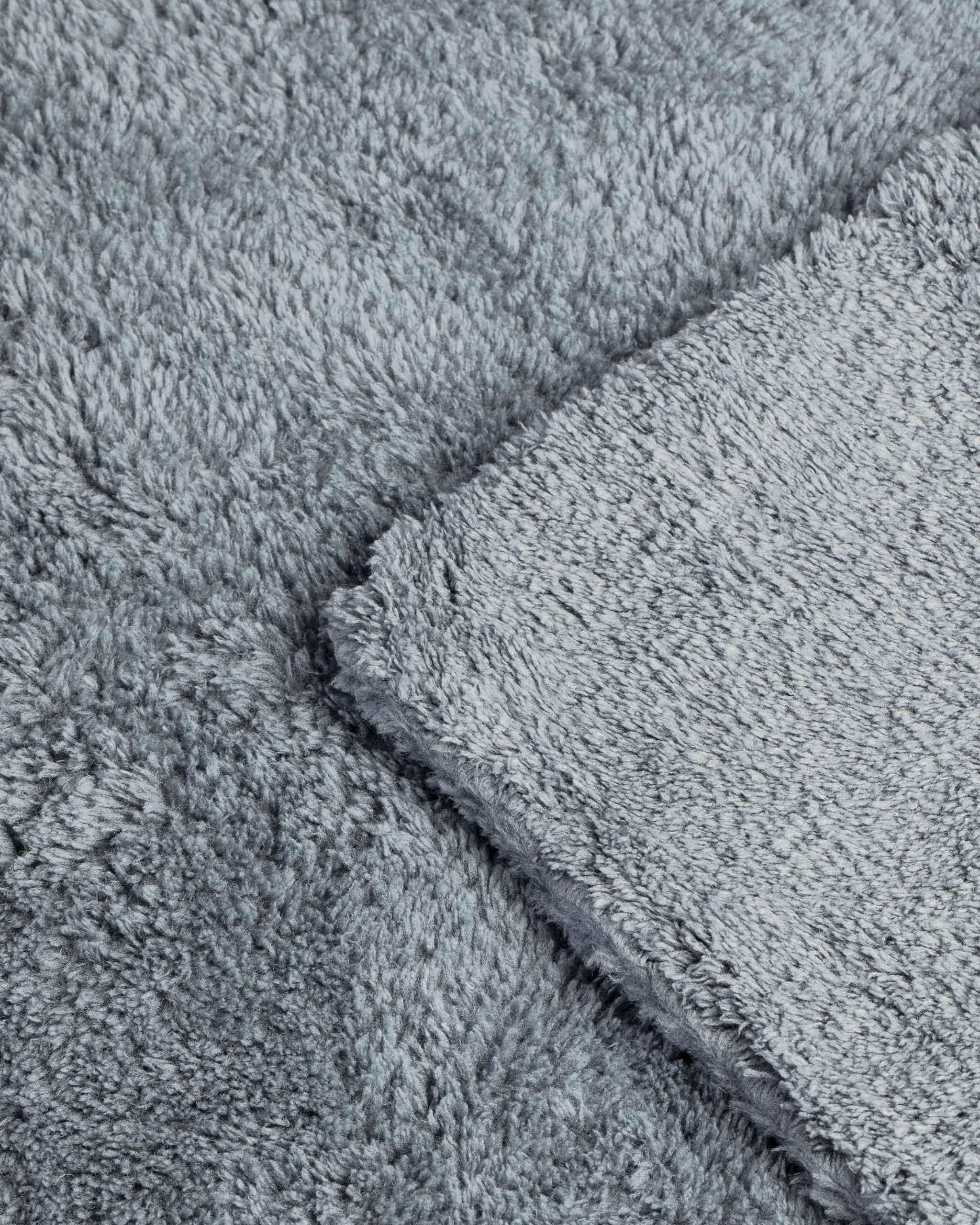 Adam's Borderless Grey Microfiber Towel interior cleaning without scratches.
