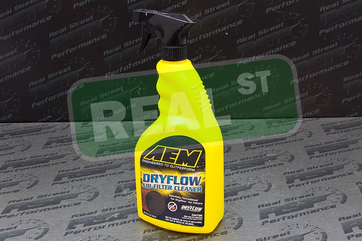 AEM 1-1000 cleaner on a dirty filter before and after rinsing.