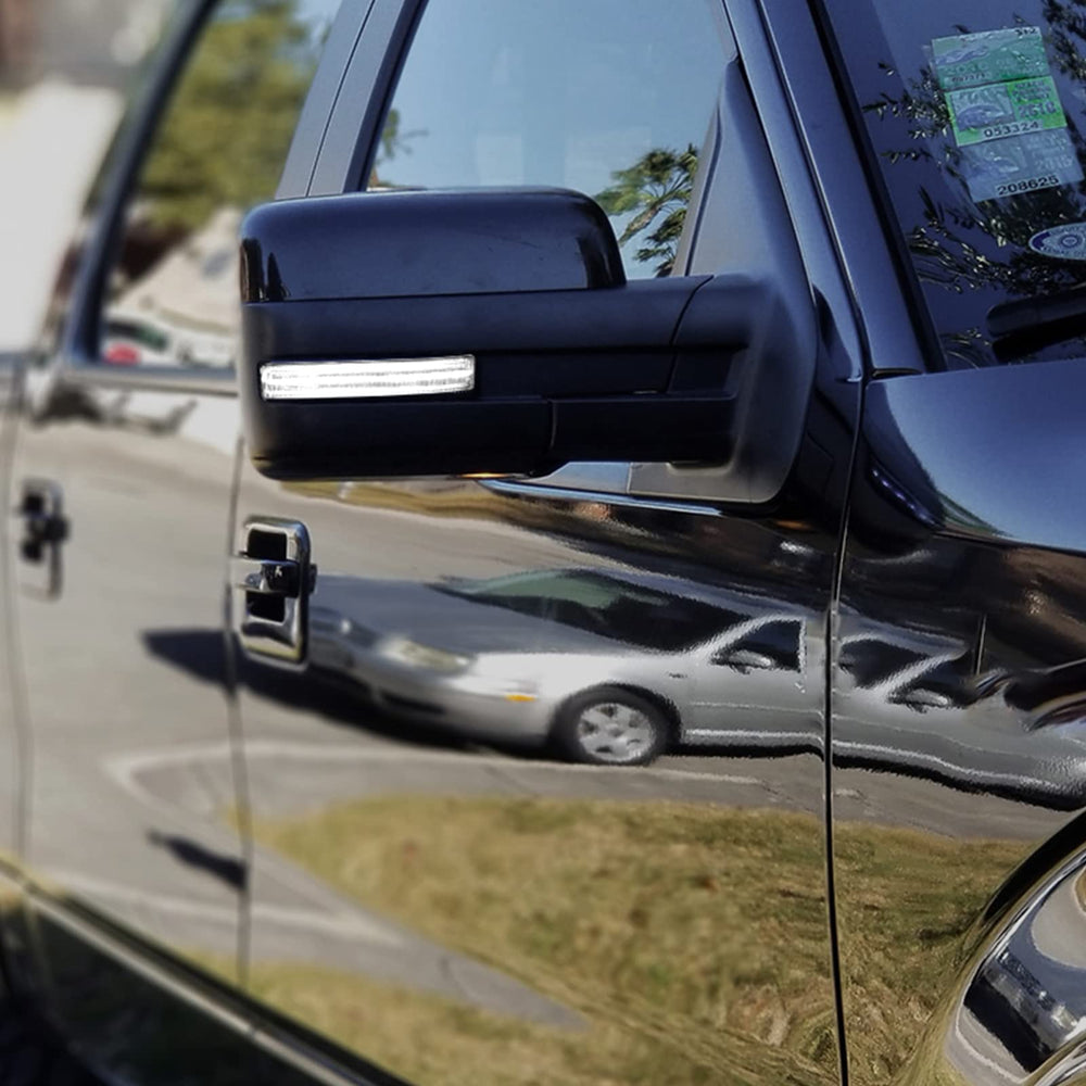 Aexploer IP67 waterproof housing protects signal lights in harsh weather