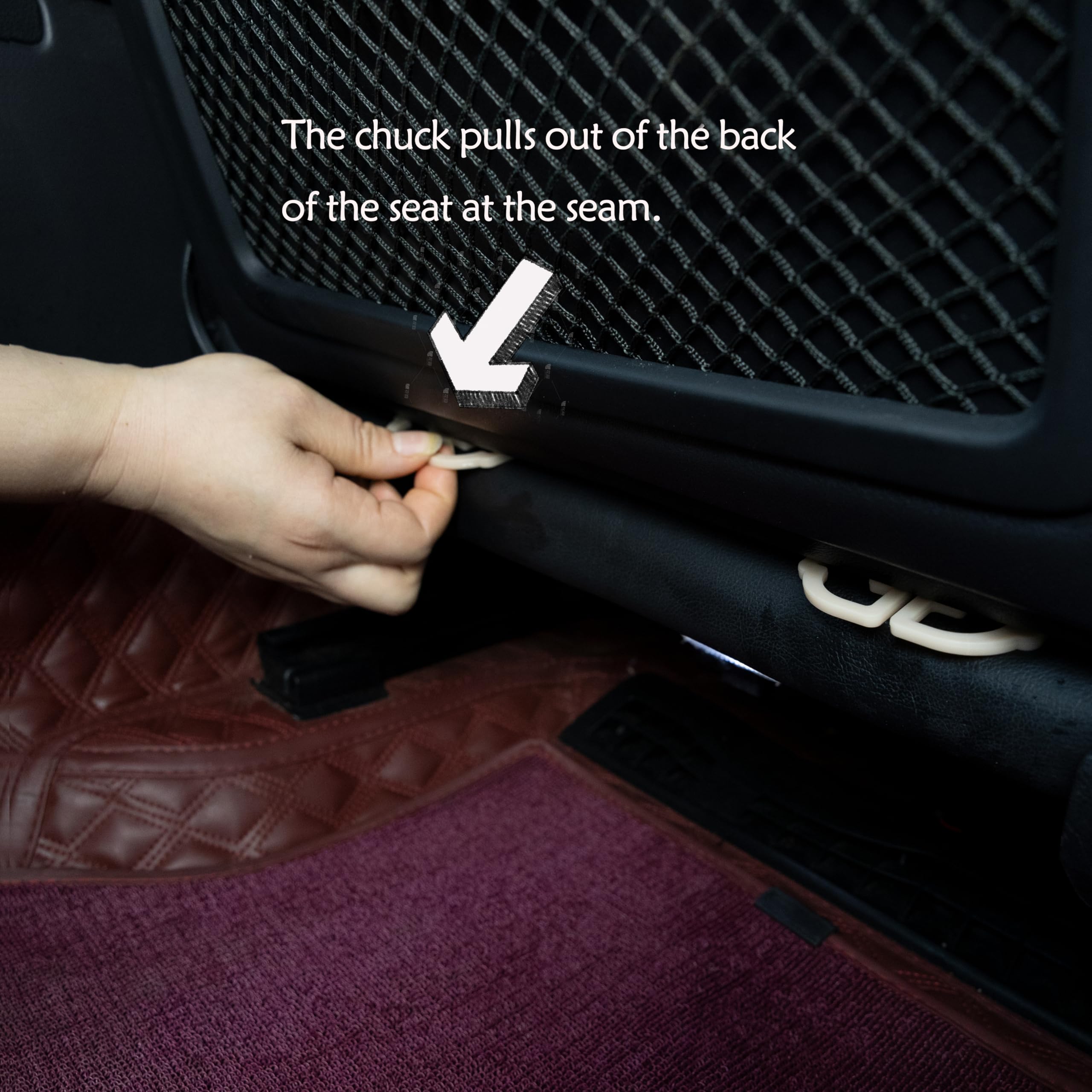 AGFNGE wool seat covers in khaki camel complement diverse interiors.