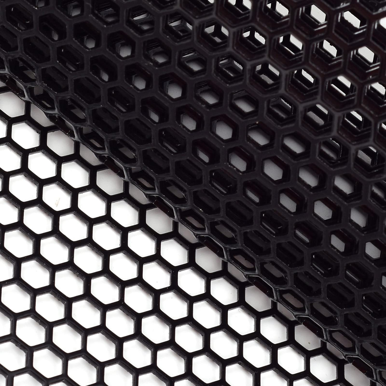 AggAuto aluminum alloy grille mesh close-up showing honeycomb design for airflow