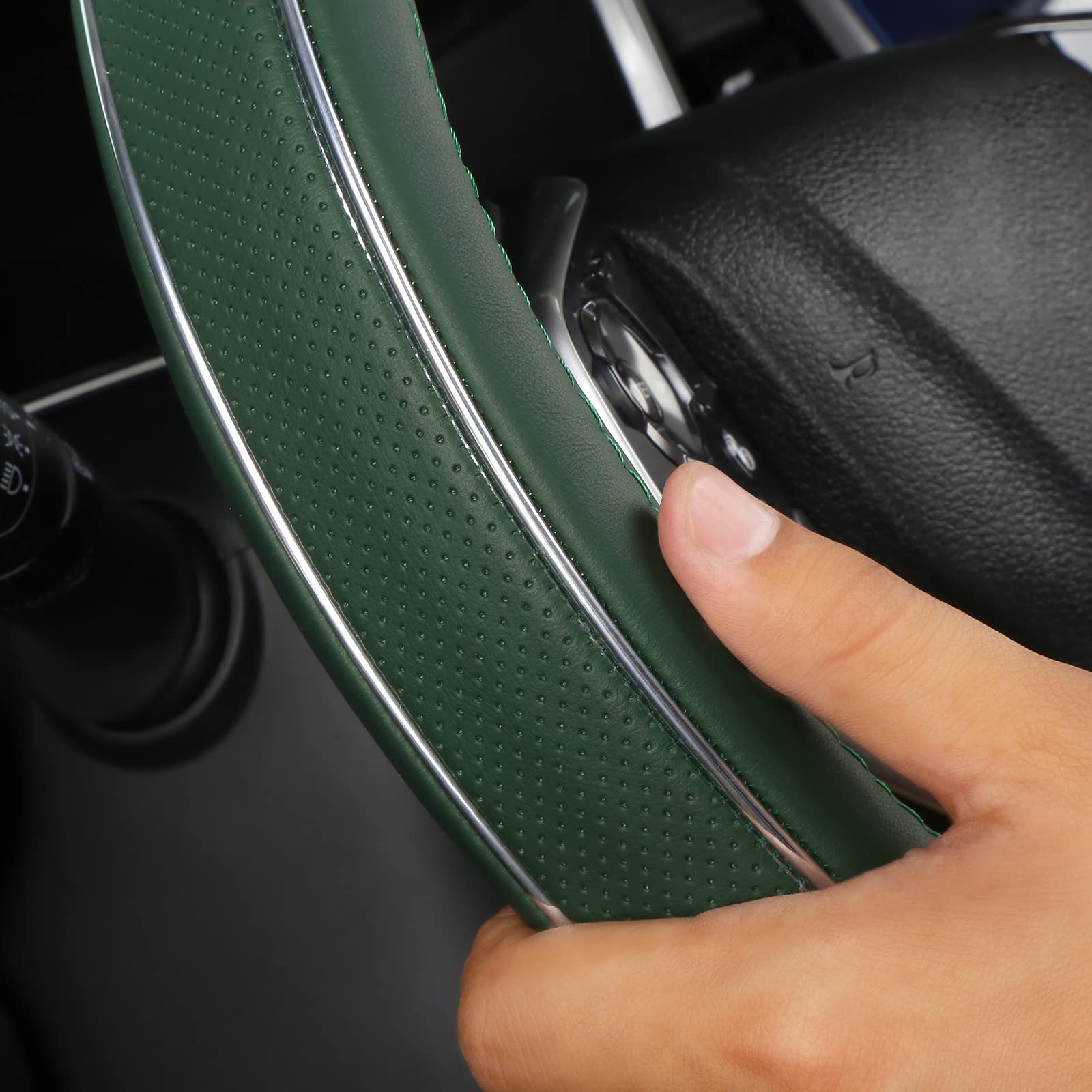Alemodr 15 inch universal cover showing snug fit and premium interior upgrade