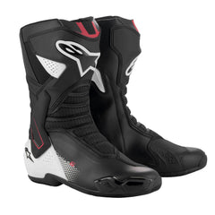 Close-up of the Alpinestars SMX-6 V3 ankle brace indicating biomechanical support and stability.