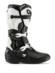 Alpinestars Tech 3 boot heel counter offering stability during aggressive rides