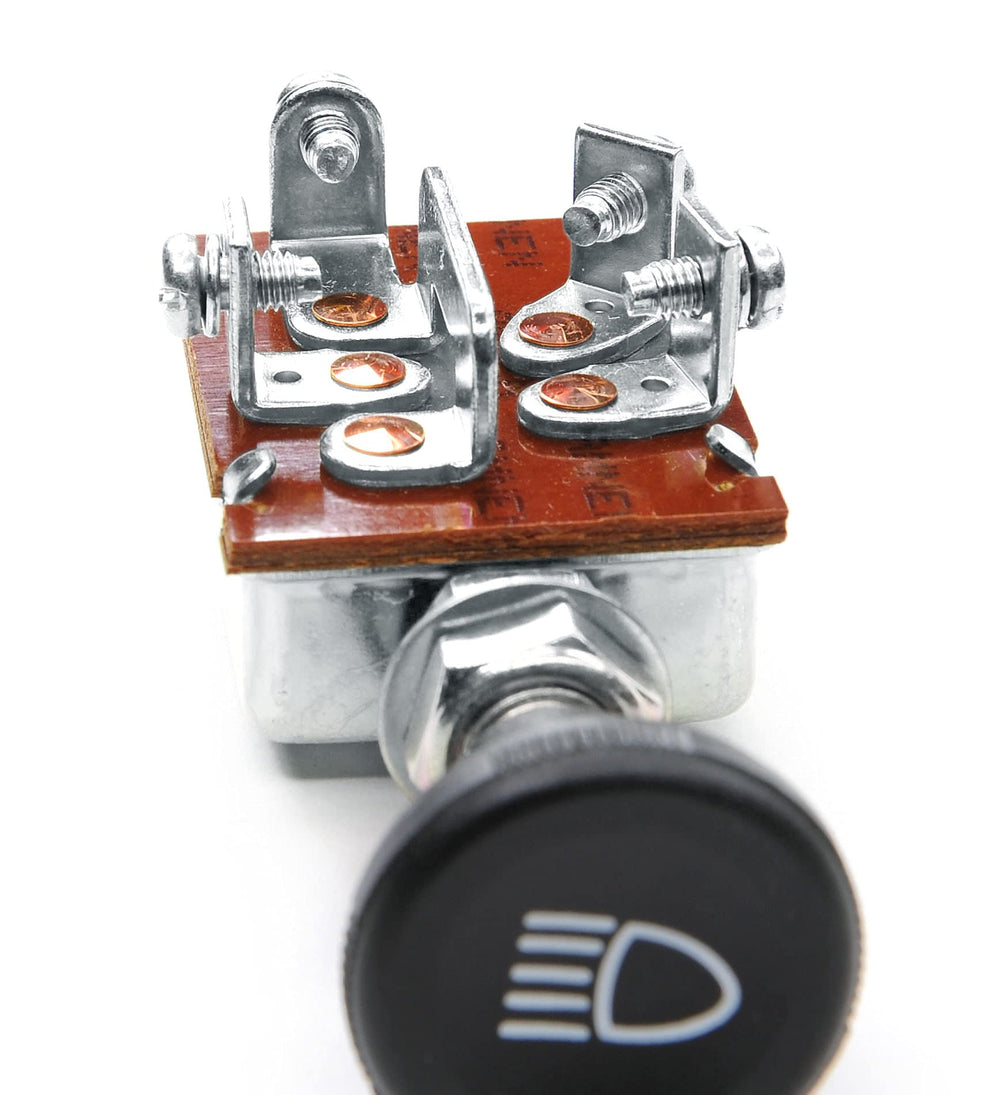 AMNEN AM-710C panel-mount example in compact dashboard