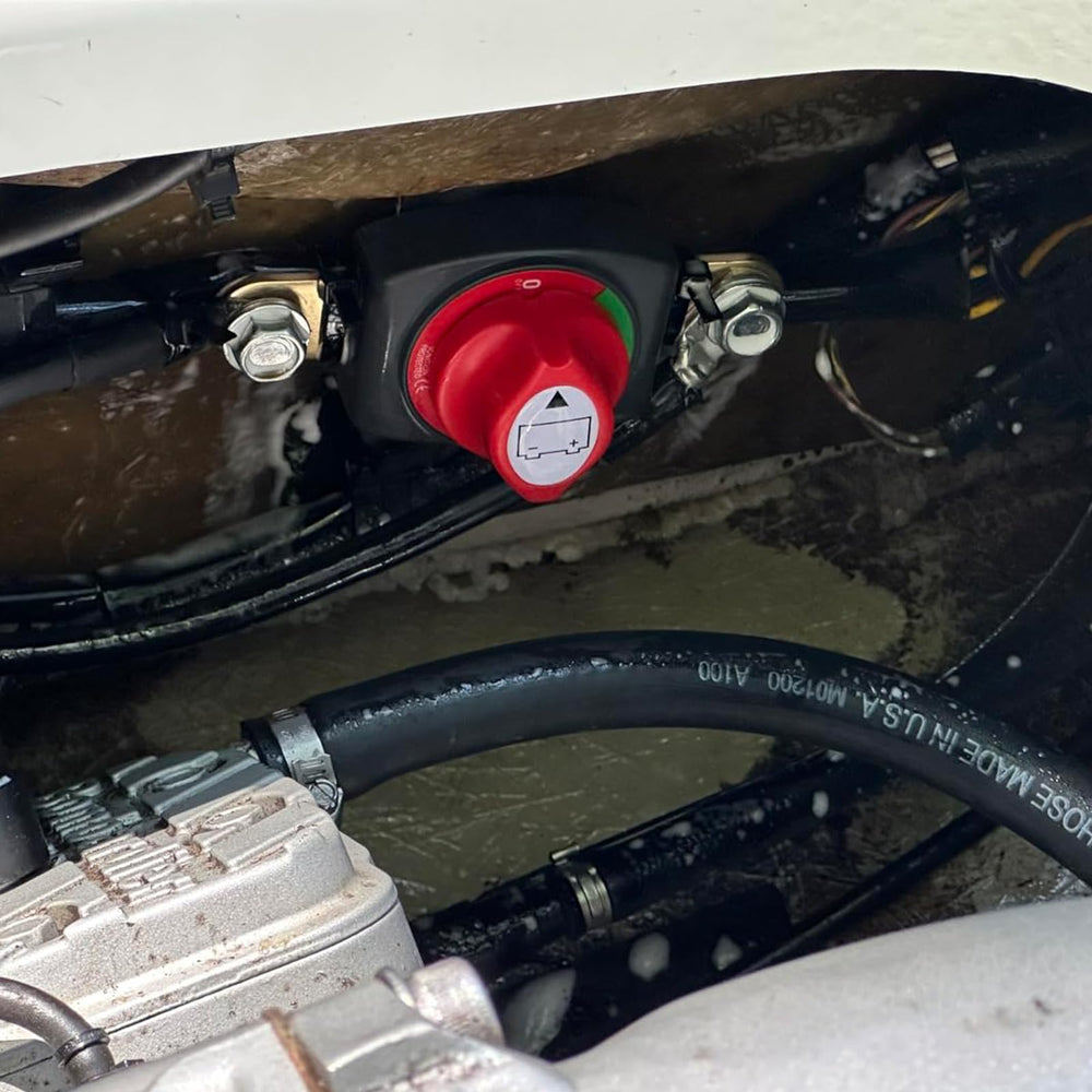 Ampper SAE bolts included for secure GM side post battery connection