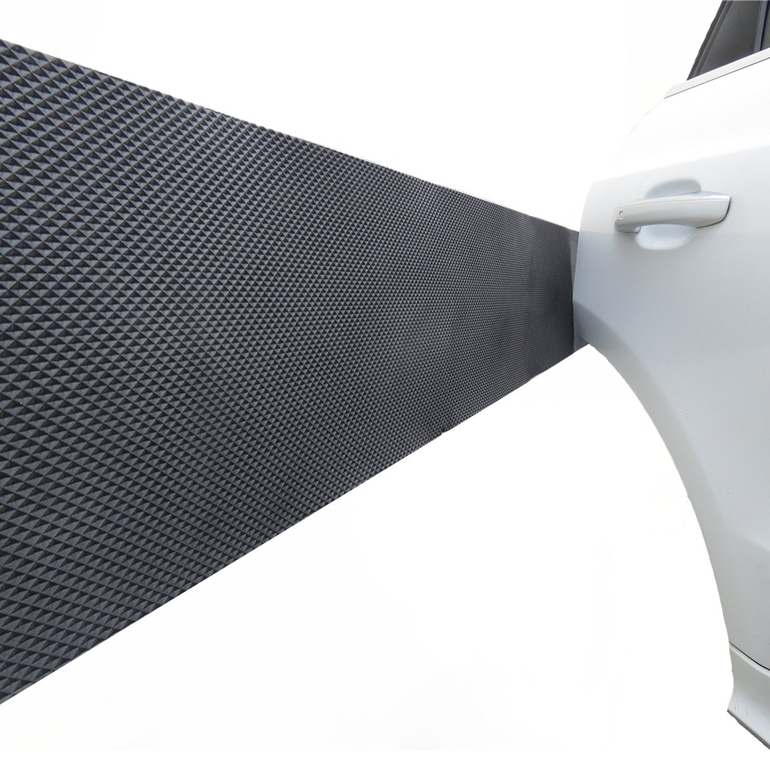 AMPULLA diamond texture waterproof surface demonstrating easy cleaning and water resistance.