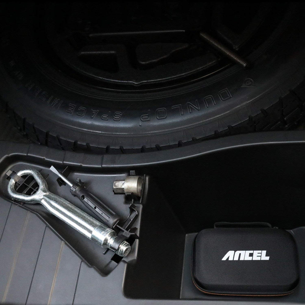 Ergonomic handle makes grab-and-go trips easier