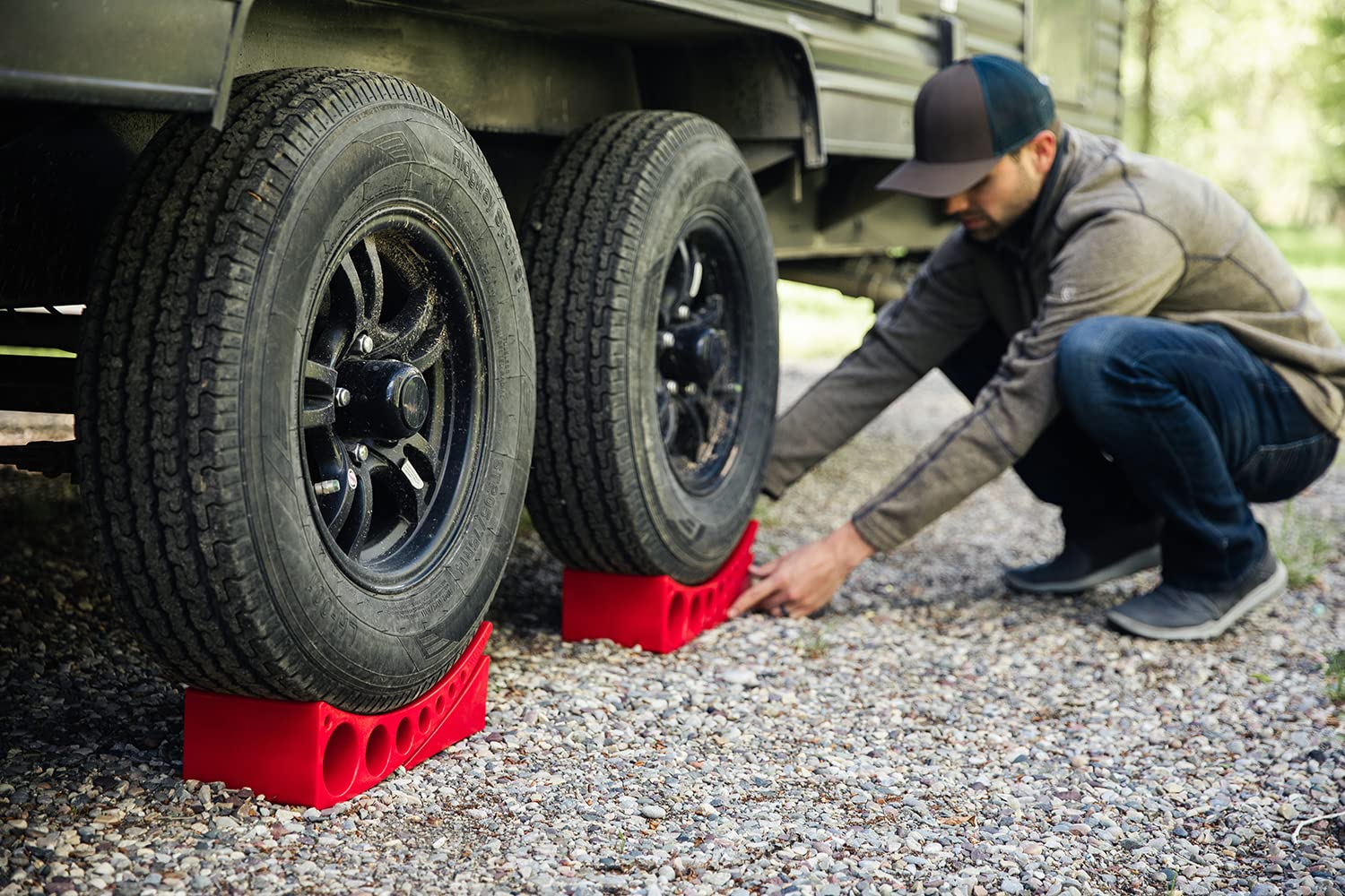 Andersen Hitches 3604 bag open reveals leveler blocks and mats