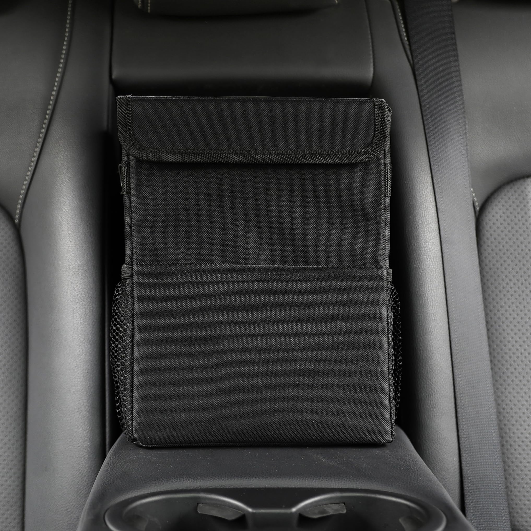 AOKJOY car garbage bin leak-proof lining prevents damp item leaks in the cabin