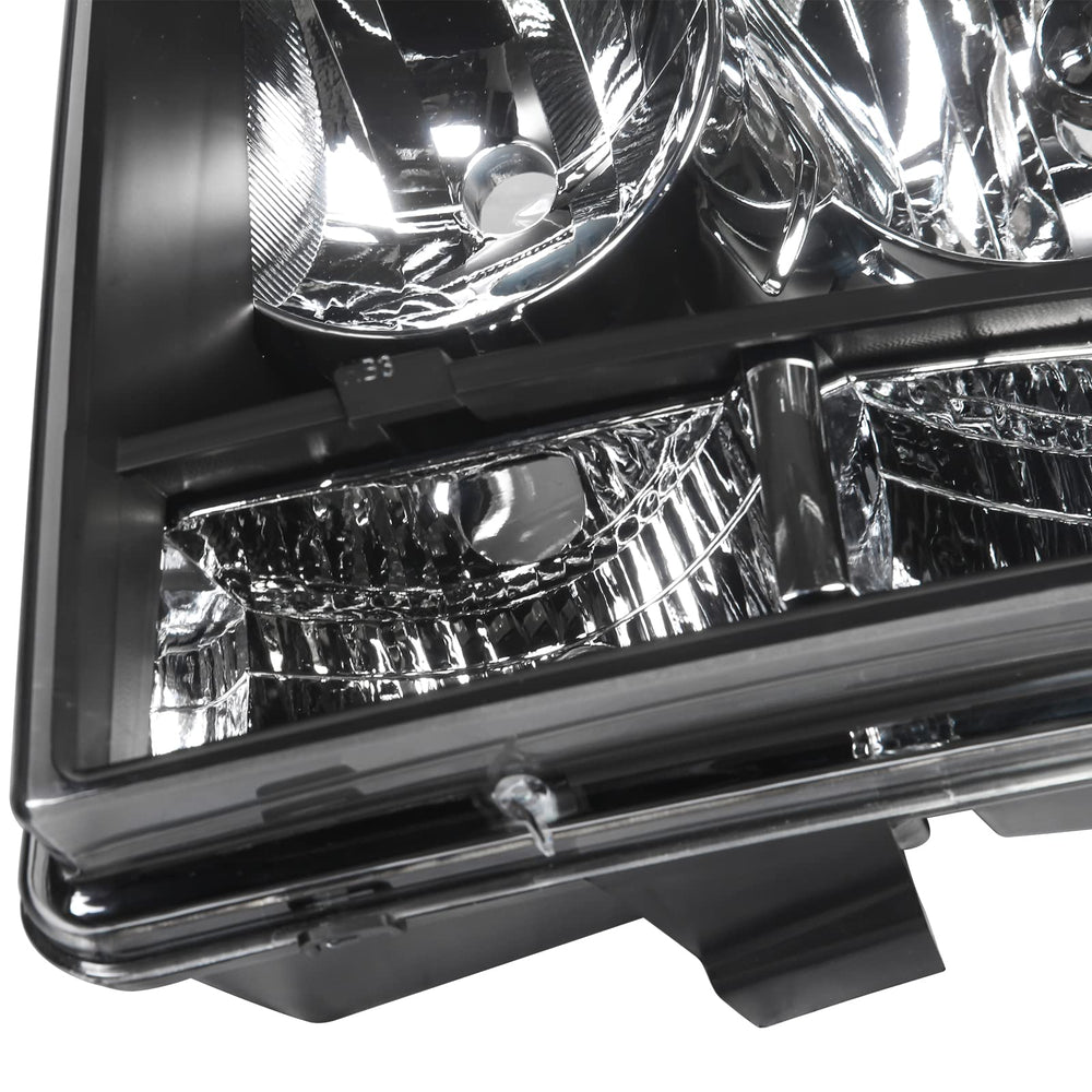 APSVE Avalanche front left headlight enhances visibility in rain or snow