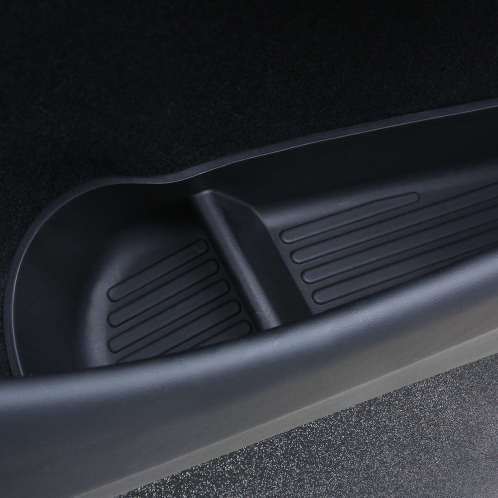Arcoche Juniper front door pocket tray protects edge while organizing essentials