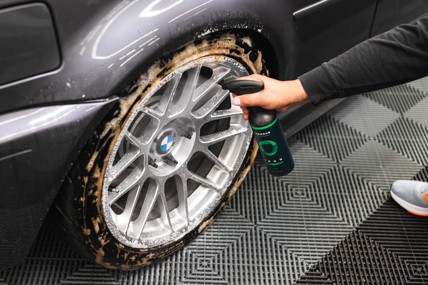 Armour Detail Supply iron remover spray action enables easy application.