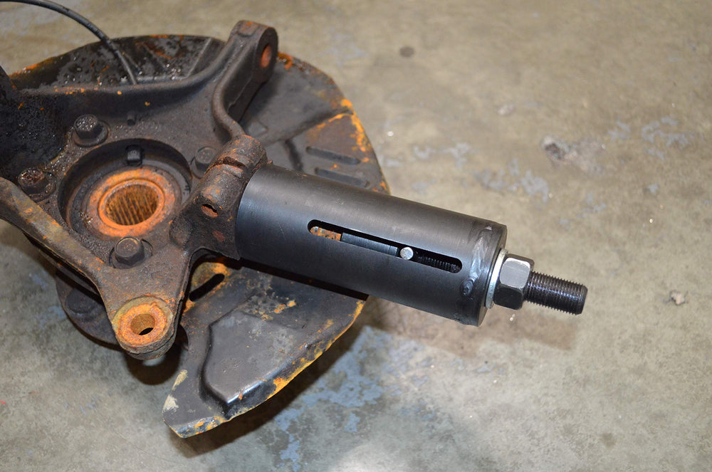 AP Astro 78620A includes 5/8-18 adapter for slide hammer use.